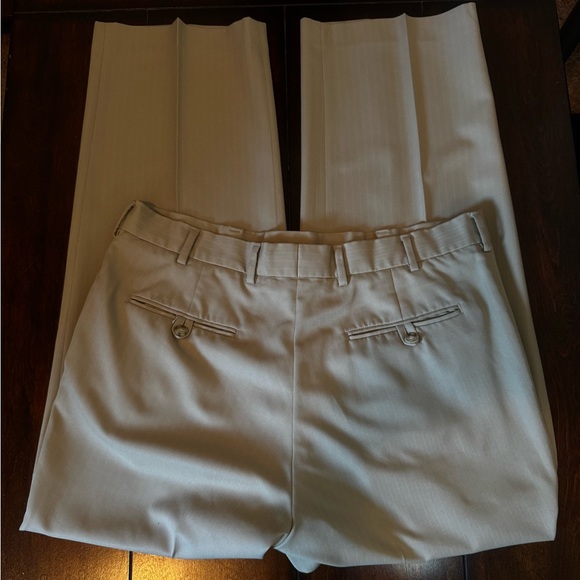 Men's Perry Ellis Olive Pin Striped Flat Front Slacks 34 x 30 - Picture 4 of 7